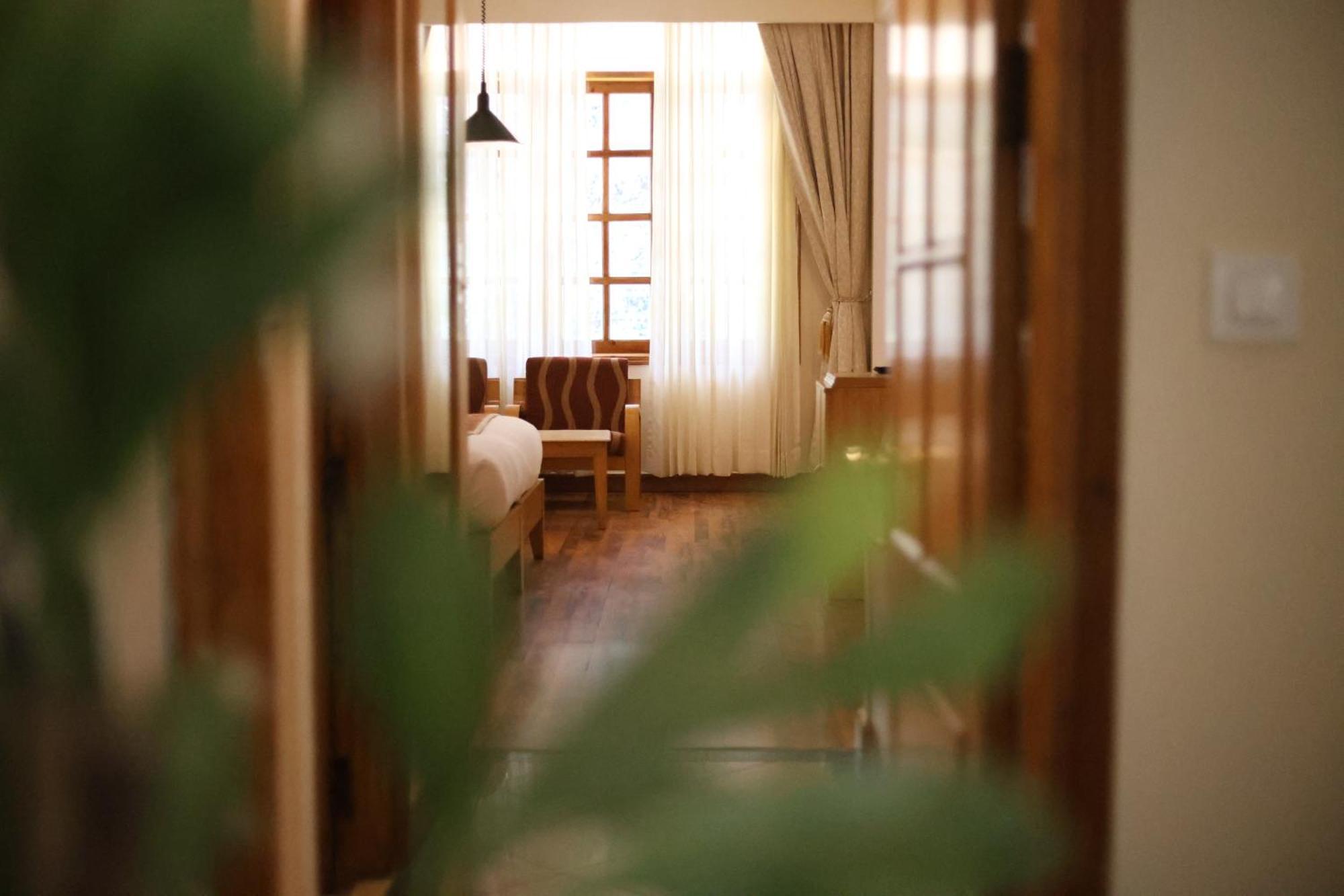 Hotel Willow Banks - Boutique 4 Star Hotel On The Mall Road Shimla Buitenkant foto
